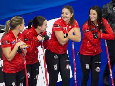 Équipe Canada ignore la pression des qualifications mondiales de curling à Calgary