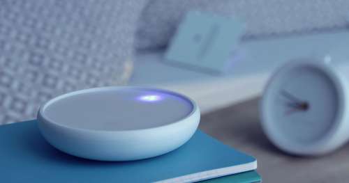 Dodow, le petit objet connecté qui vous permettra d’en finir avec les insomnies