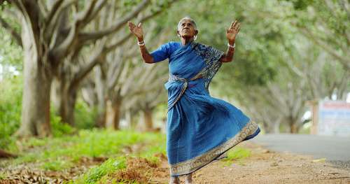 À 105 ans, cette Indienne a dévoué sa vie à l’environnement en plantant plus de 300 arbres