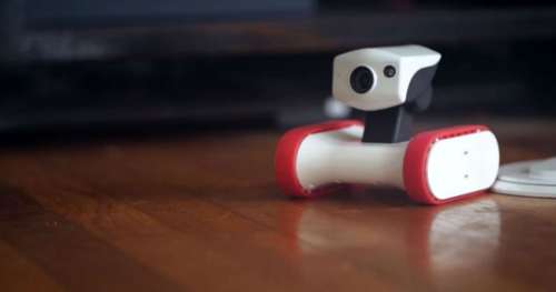 Partez en vacances en toute sérénité : ce petit robot surveille votre maison