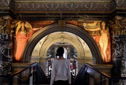 À Vienne, un échafaudage pour contempler des œuvres inaccessibles de Klimt
