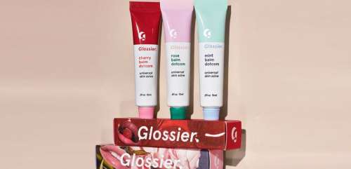 Glossier, le maquillage magnifiquement marketé