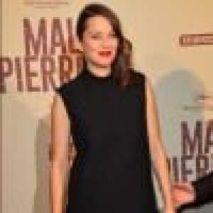 Marion Cotillard enceinte et radieuse avec Louis Garrel et Nicole Garcia