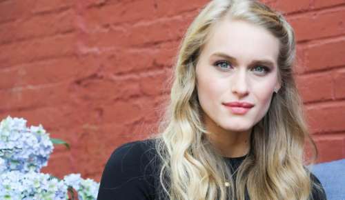 Leven Rambin et Chris Noth, co-stars pour la nouvelle série « Gone » de TF1 !