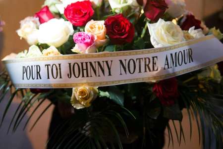 EN DIRECT - Un «hommage populaire» organisé samedi sur les Champs-Élysées en mémoire de Johnny Hallyday