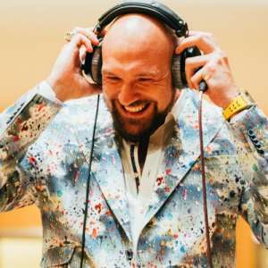 Le premier single solo de Tyson Fury pour collecter des fonds pour Talk Club – News 24