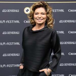 Shania Twain était «pétrifiée» de chanter après une opération de la gorge – News 24