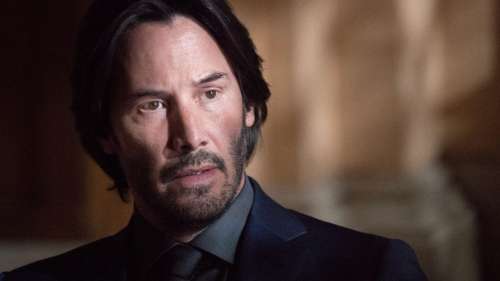  «Keanu Reeves débute en tant que pilote professionnel : une première sortie de piste mémorable»