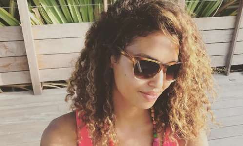 Chloé Mortaud resplendissante sous le soleil de Saint-Tropez (photo)