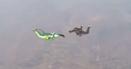 Prodigieux : Luke Aikins réalise le premier saut sans parachute à plus de 7 600 mètres