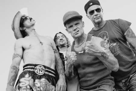 Les Red Hot Chili Peppers partageront la rareté des sessions « Unlimited Love » cette semaine