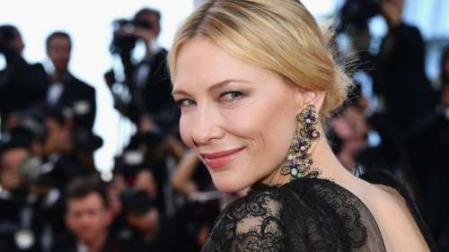 La photo du jour 2 à Cannes : le regard envoûtant de Cate Blanchett