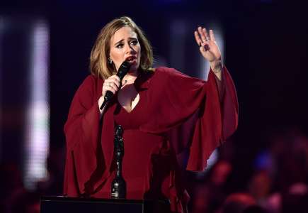 Adele annule deux concerts à Londres et pourrait arrêter de chanter