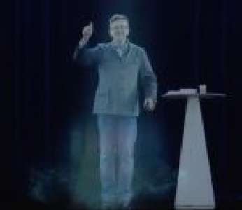 Jean-Luc Mélenchon réalise un double meeting à Lyon et Paris grâce à un hologramme