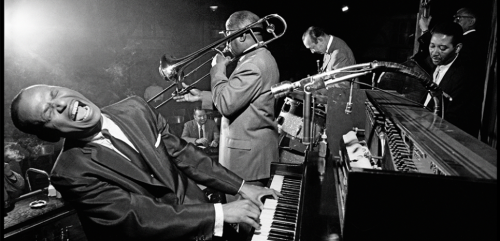 GRAND FORMAT. 100 photos de jazz pour la liberté de la presse