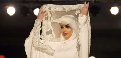 Le hijab peut-il être un accessoire de mode ?