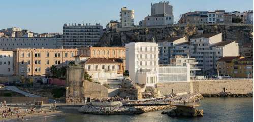 Marseille : escale au seul hôtel les pieds dans l'eau