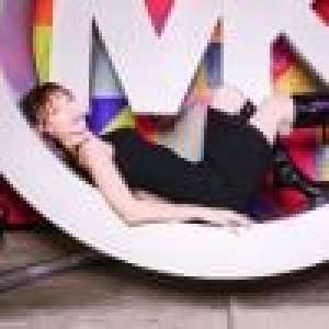 Bella Hadid : Irrésistible, elle lance la Fashion Week de New York