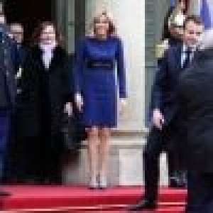 Brigitte Macron ressort sa robe 