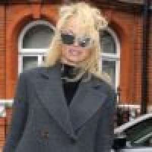Pamela Anderson en couple : Elle confirme sa romance avec Julian Assange