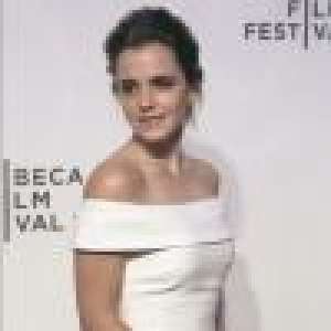 Emma Watson, craquante épaules nues face à Tom Hanks amoureux