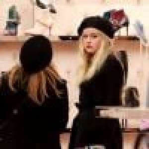 Reese Witherspoon et Ava: Shopping à Paris pendant que Ryan Philippe se 