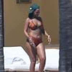 Rihanna se dévoile toute en formes et en rondeurs dans un joli bikini