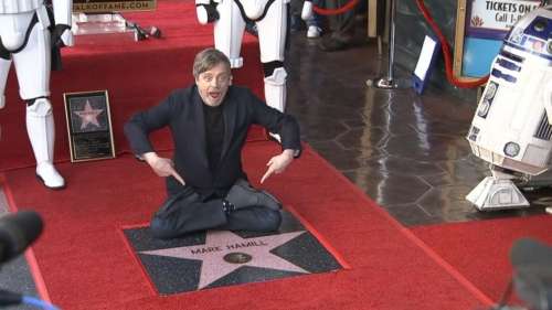 Mark Hamill rejoint les étoiles du Walk of Fame à Hollywood