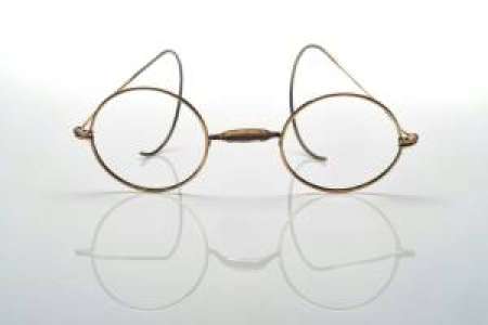 Les lunettes de Monet vendues plus de 50.000 dollars à Hong Kong