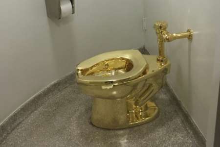 La Maison Blanche voulait un Van Gogh, le Guggenheim propose des toilettes en or