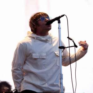 Liam Gallagher fait un retour triomphal à Knebworth après 26 ans d’absence – News 24
