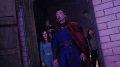 La star surprise de Doctor Strange 2 poste des photos de son nouveau rôle chez Marvel