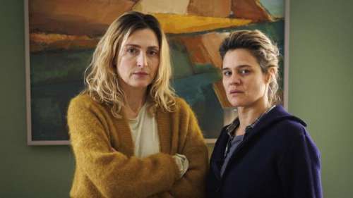 12 ans, 7 mois, 11 jours, avec Marie Denarnaud et Julie Gayet