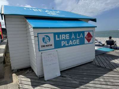 La bibliothèque promet des lectures les pieds dans l'eau