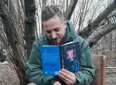 Le poète et soldat ukrainien Maksym Kryvtsov est mort au front