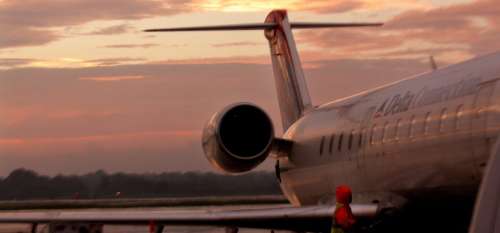 Une femme provoque un drame après avoir refusé de changer de siège d’avion avec son enfant