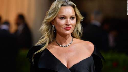 Kate Moss: l’équipe juridique de Johnny Depp devrait appeler un mannequin comme témoin dans un procès en diffamation