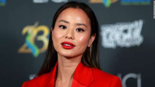 Jamie Chung dit qu’elle a choisi la maternité de substitution pour accueillir des jumeaux en raison de problèmes de carrière