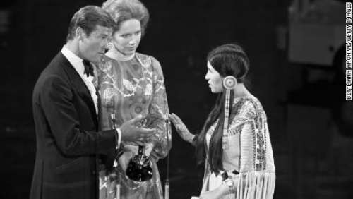 L’Académie présente ses excuses à Sacheen Littlefeather, qui a refusé un Oscar au nom de Marlon Brando