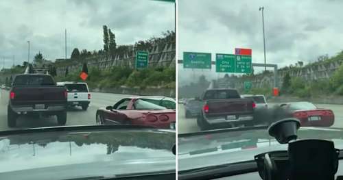 Cette voiture de sport refuse de céder le passage à ce pickup noir -le conducteur tient sa revanche ultime