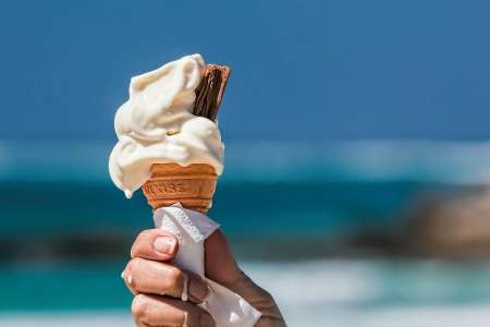 Selon des recherches : Voici pourquoi vous devriez vous offrir une glace tous les jours