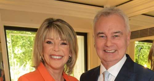 Ruth Langsford partage son « amour » en recevant des fleurs après sa rupture avec Eamonn Holmes | Actualités des célébrités | Showbiz et TV