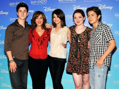 Jake T. Austin est-il de retour dans le redémarrage de « Wizards Of Waverly Place » ?