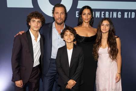 Matthew McConaughey et Camila Alves font une apparition rare avec 3 enfants