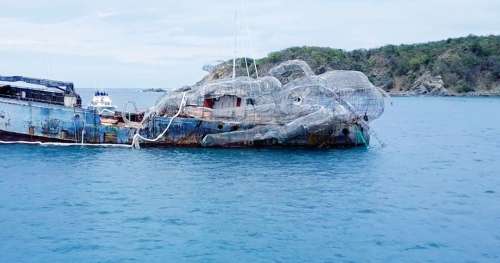 L’art au service de la nature : ce kraken de 24 mètres va se transformer en barrière de corail