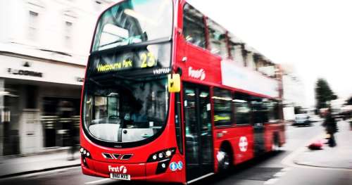 Les bus londoniens roulent désormais grâce à un biocarburant conçu à partir de café !