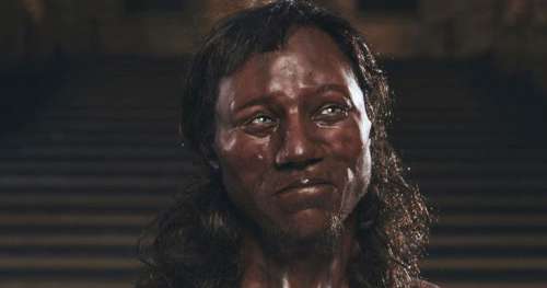 Une découverte qui fait taire les racistes : l’ancêtre des Britanniques avait la peau noire