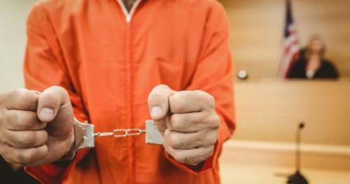 Les inégalités même en prison : le bracelet électronique est surtout réservé aux riches américains