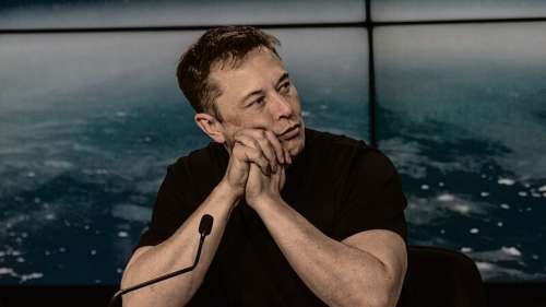 Elon Musk aurait licencié des employés pour l’avoir critiqué