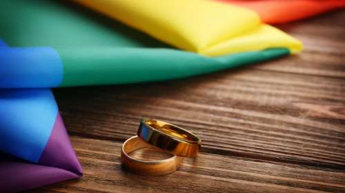 Les couples LGBT+ auront enfin le droit de se marier légalement à partir du 26 mai au Costa Rica